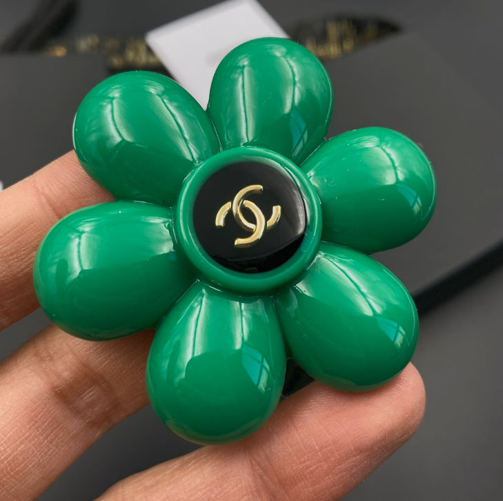Flower Bomb - Green Luxe Brooch Pin