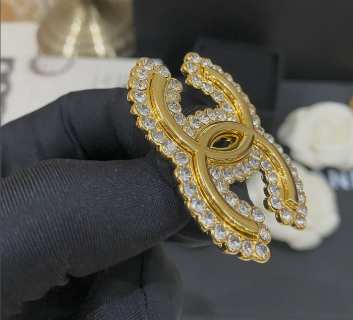 Goldie Rocks - Luxe Brooch Pin