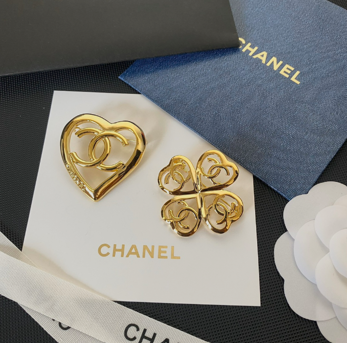 You C, I'm Hearty - Luxe Fashion Design Brooch Pin