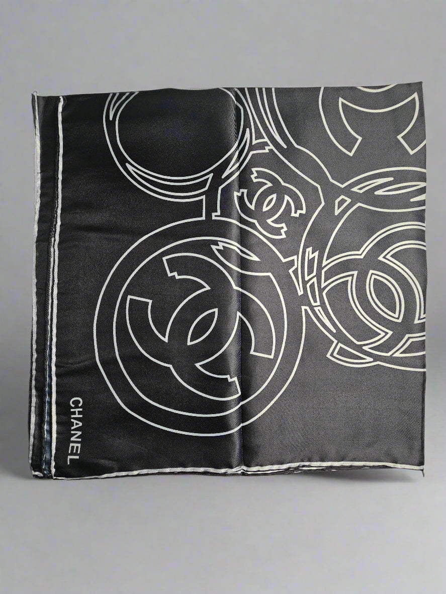 Seeing Circles Scarf (X Large) - Black