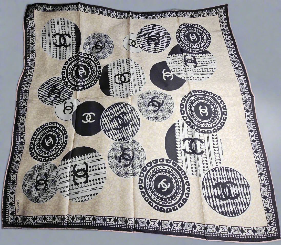 Full Moon Geometric Scarf (X Large) - Cream / Black Multi