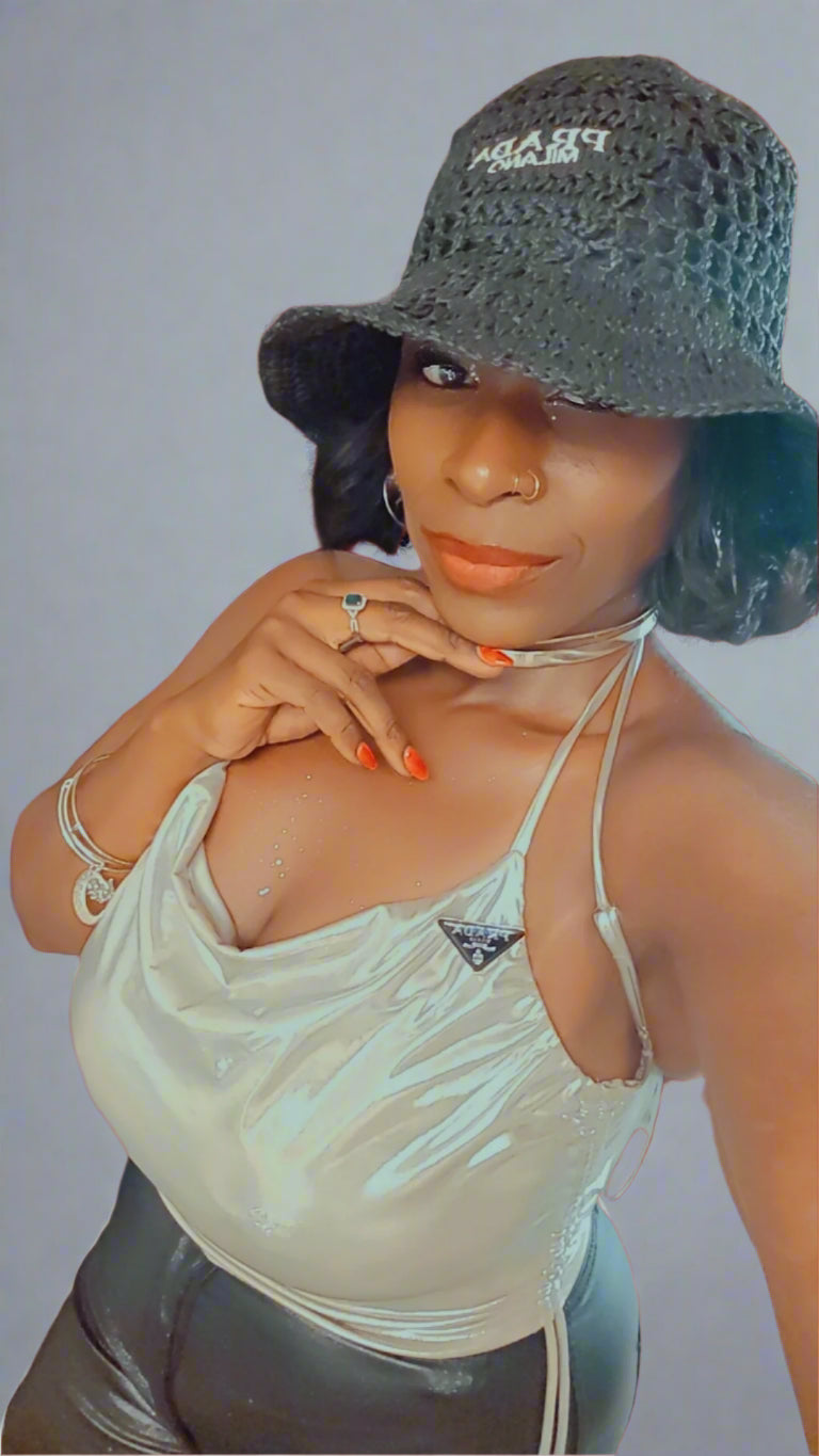 Pulling Straws Crotchet Hat - O/S - Black