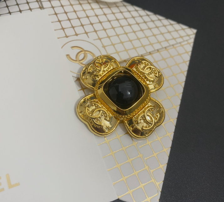 Cross Me Out - Luxe Fashion Design Brooch Pin