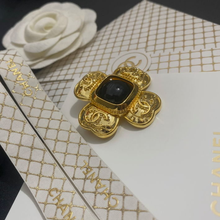 Cross Me Out - Luxe Fashion Design Brooch Pin