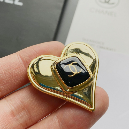 Cry My Heart Out - Luxe Fashion Design Brooch Pin