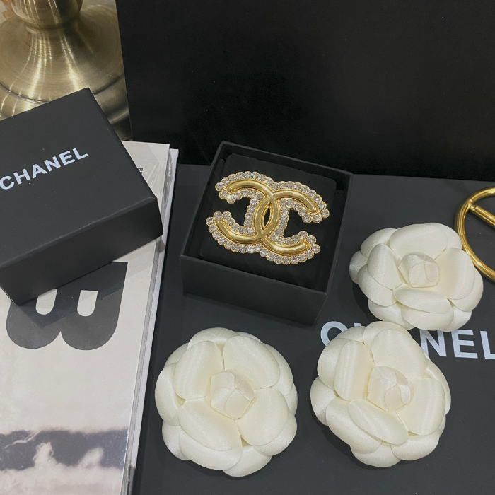Goldie Rocks - Luxe Brooch Pin