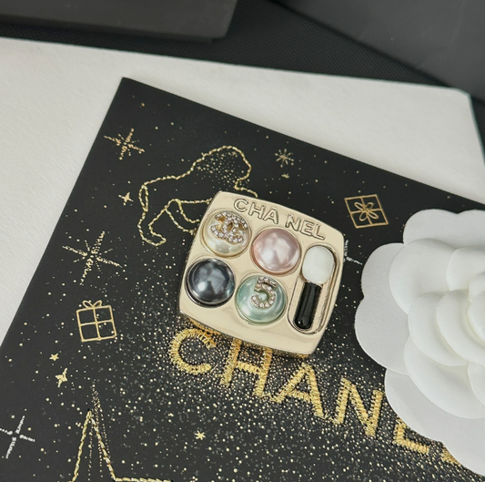 Make Me Up - Luxe Fashion Design Brooch Pin
