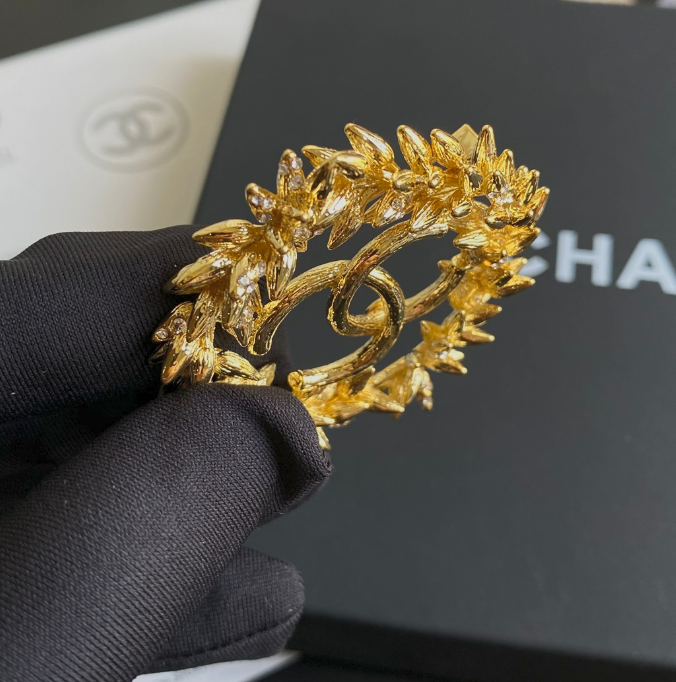 Olympic Games - Luxe Fashion Design Brooch Pin