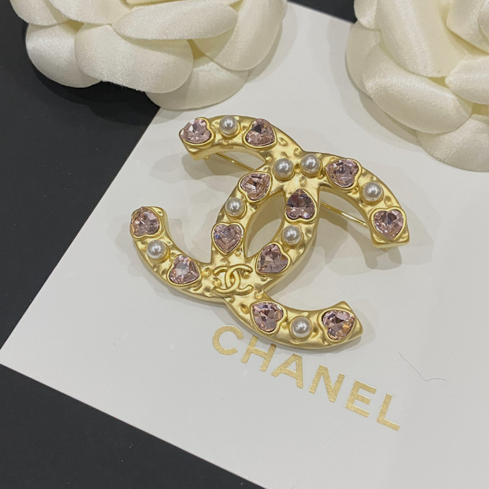 Pearl & Lilac Fields - Luxe Fashion Design Brooch Pin