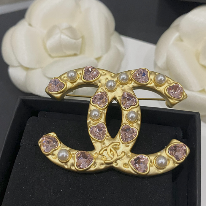 Pearl & Lilac Fields - Luxe Fashion Design Brooch Pin
