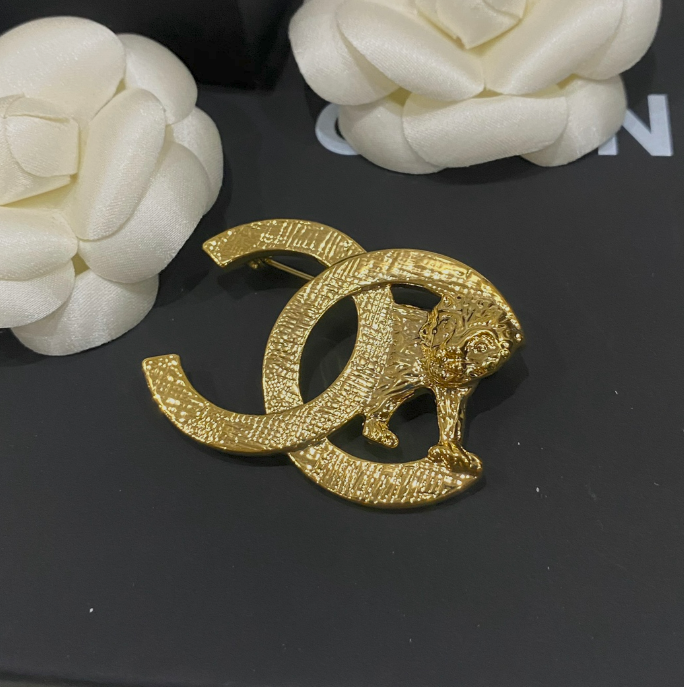 Roar Like A Lion - Luxe Fashion Design Brooch Pin