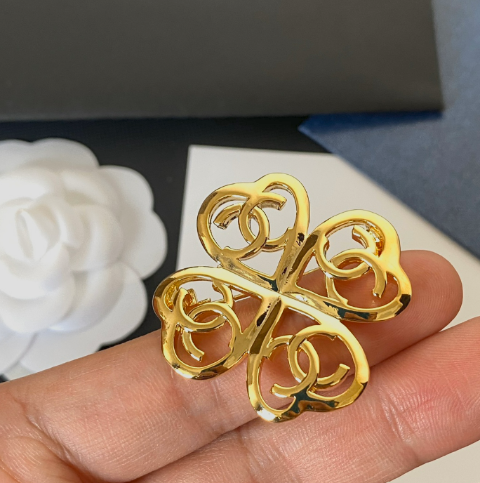 Surrounded By Love - Luxe Fashion Design Brooch Pin