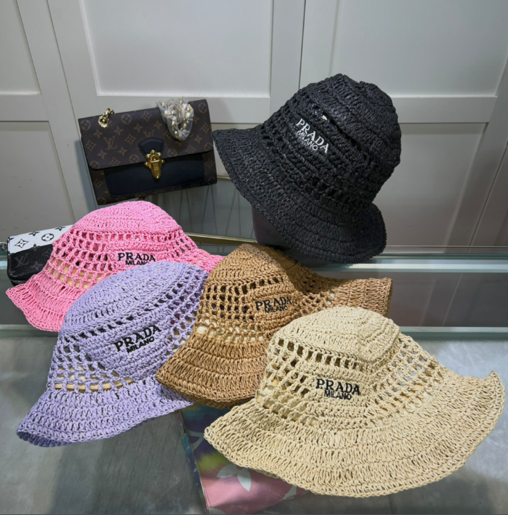 Pulling Straws Crotchet Hat - O/S - Vanilla