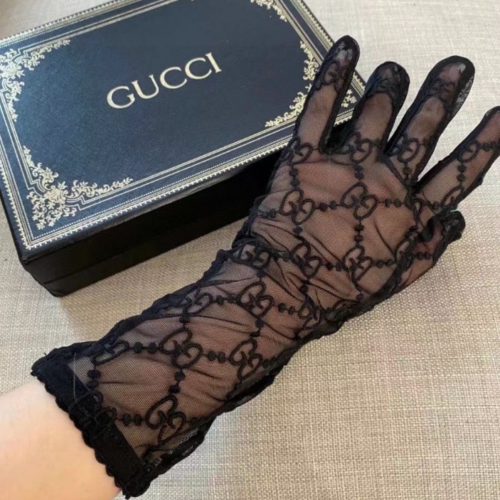 Lacey Racey Gloves