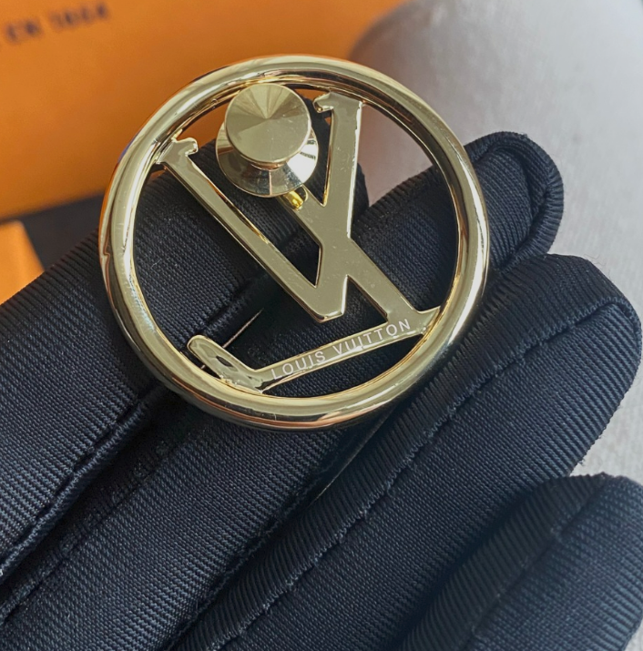 LeVt Turn - Luxe Fashion Design Brooch Pin