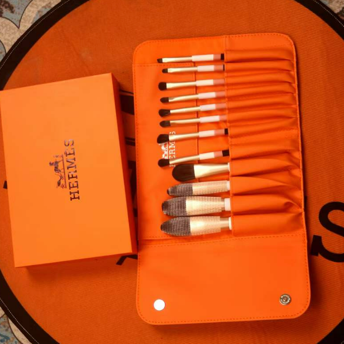 Makeup Clutch (12 Brushes) - H'Orange