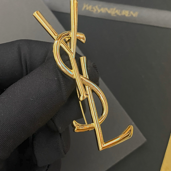 The Y Slope - Luxe Fashion Design Brooch Pin