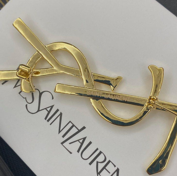 The Y Slope - Luxe Fashion Design Brooch Pin