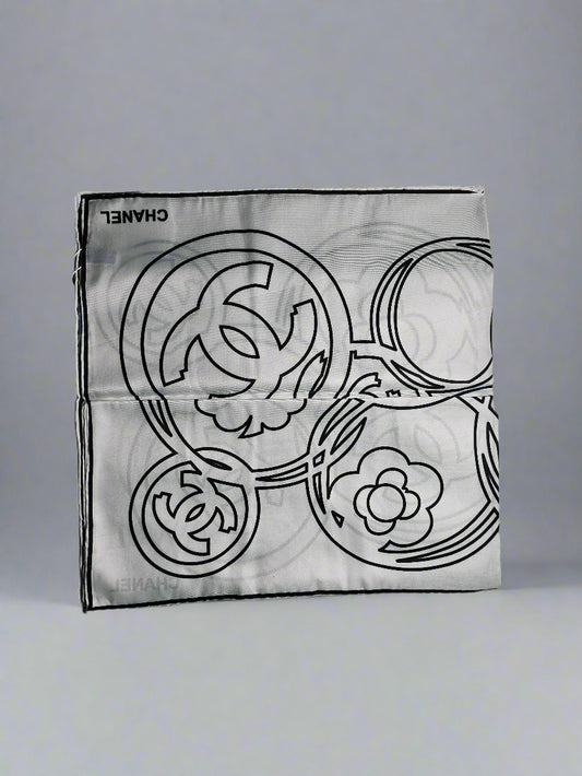 Seeing Circles Scarf (X Large) - White