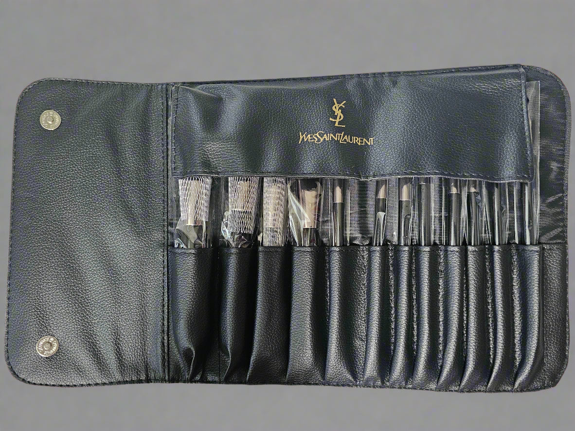 Makeup Clutch (12 Brushes) - Y Not