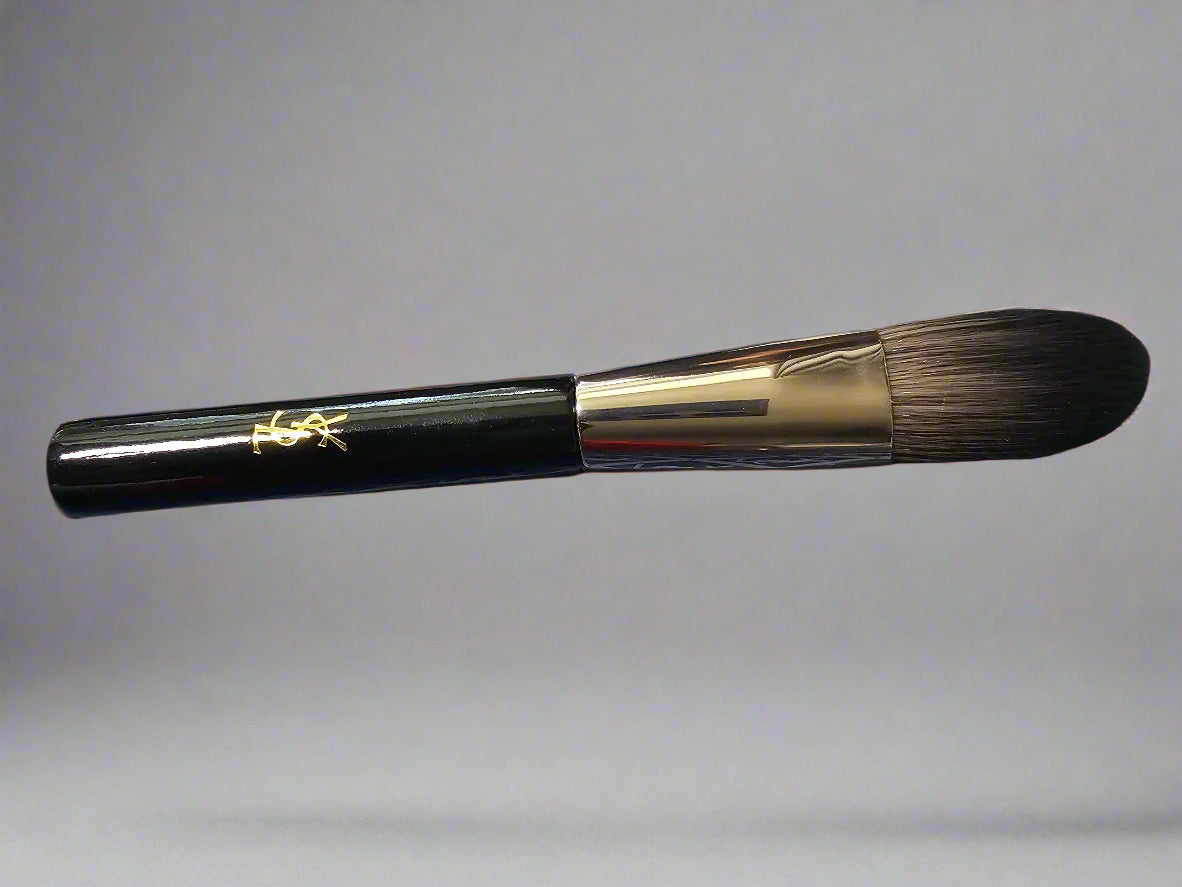 Makeup Clutch (12 Brushes) - Y Not